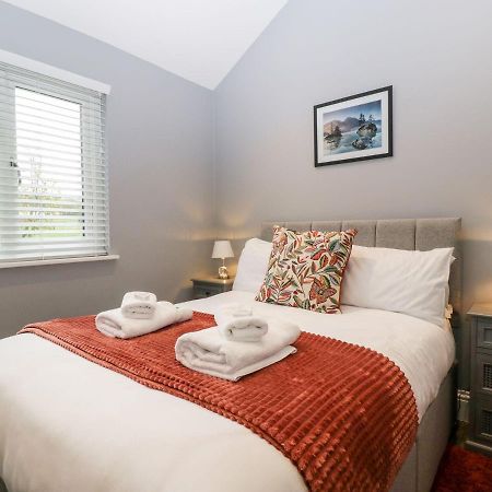 2 Oak Park Villa Tiverton  Eksteriør bilde