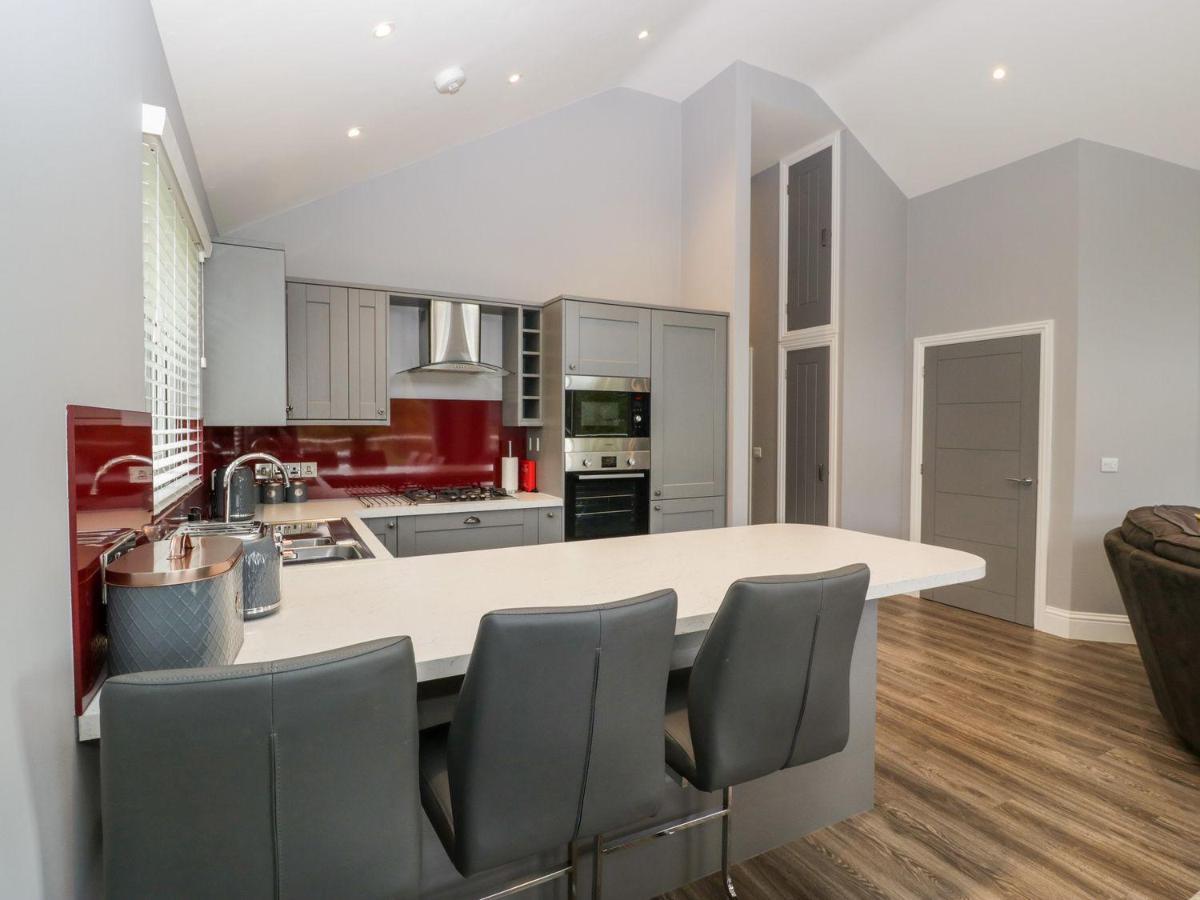 2 Oak Park Villa Tiverton  Eksteriør bilde