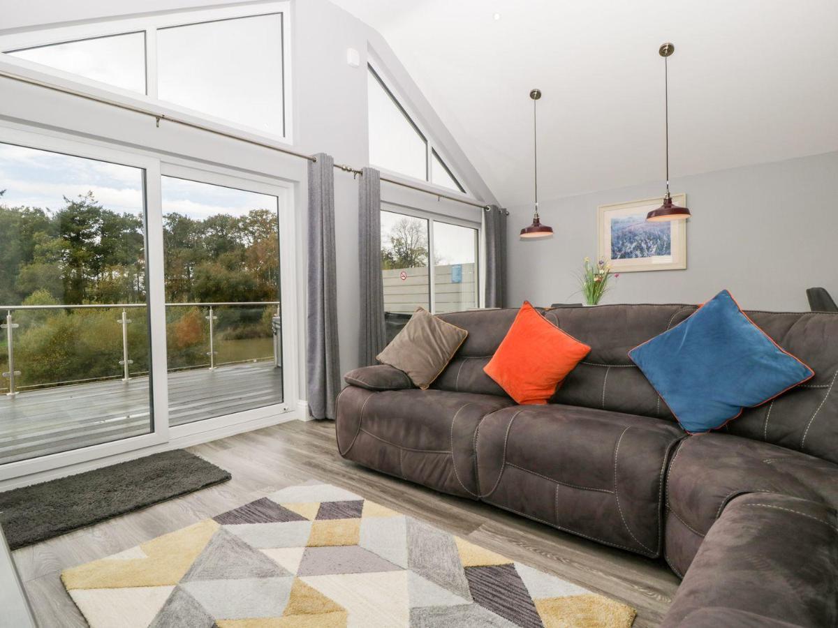 2 Oak Park Villa Tiverton  Eksteriør bilde