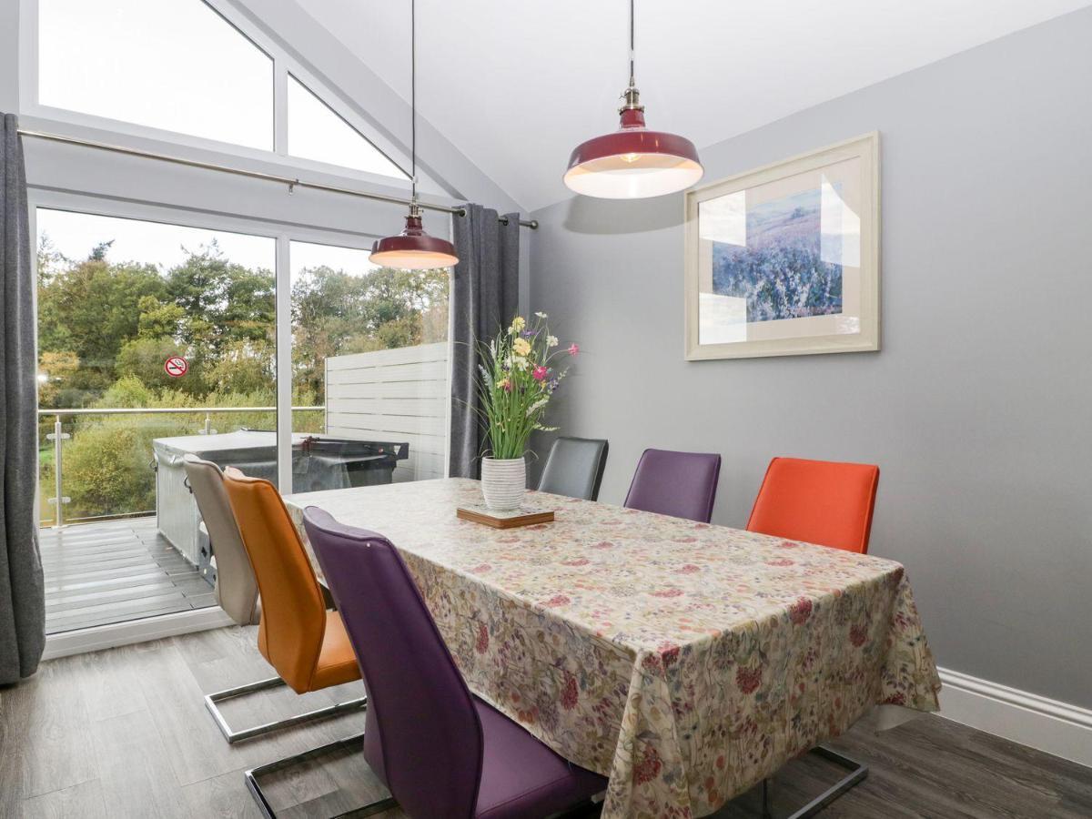 2 Oak Park Villa Tiverton  Eksteriør bilde