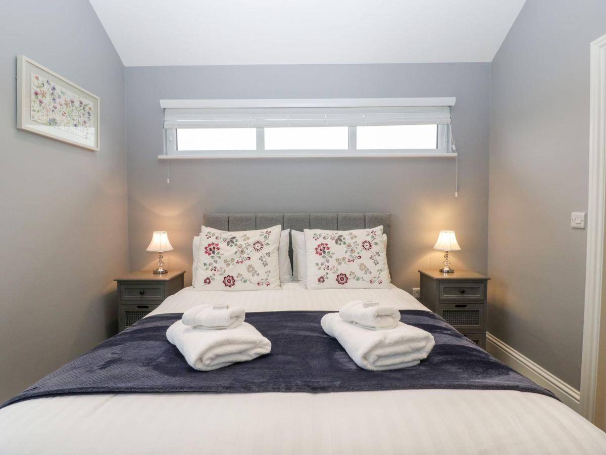2 Oak Park Villa Tiverton  Eksteriør bilde